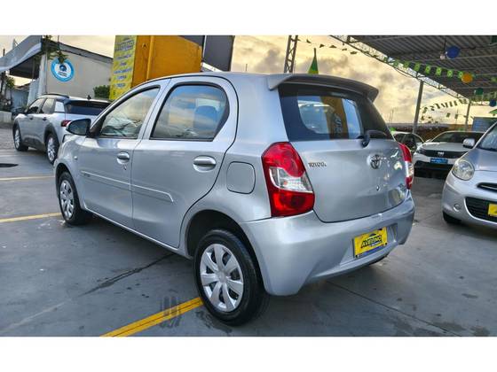 TOYOTA ETIOS 1.3 X 16V FLEX 4P MANUAL